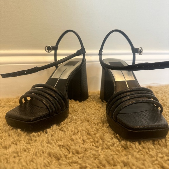 Dolce Vita Avery Platform Black Leather Strapy Sandal with Block Heel - Picture 3 of 5